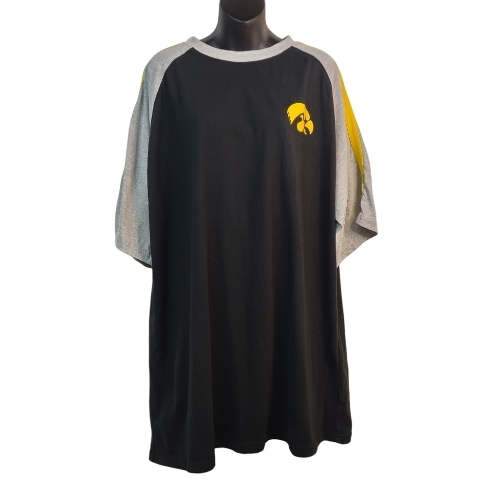 Profile Iowa Hawkeyes Men's Black Gray Shortsleeve T-shirt Size XLT